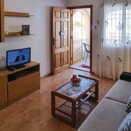 Two-bedroom Holiday In Hébergement de vacances